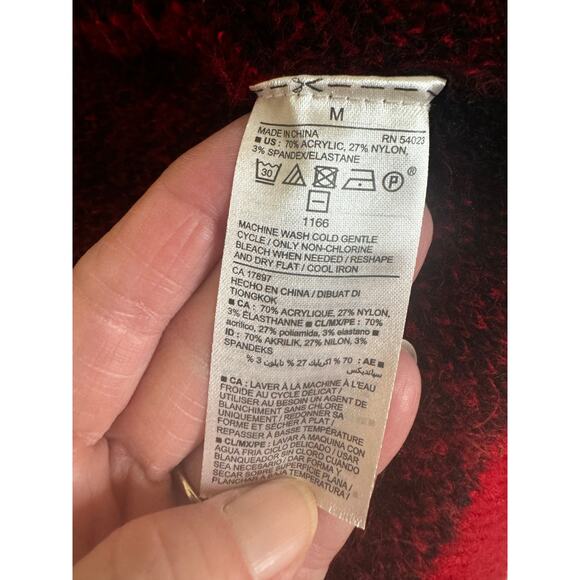 Old Navy Women Cardigan‎ Sweater Buffalo Plaid Red Black Size Medium - Picture 6 of 7